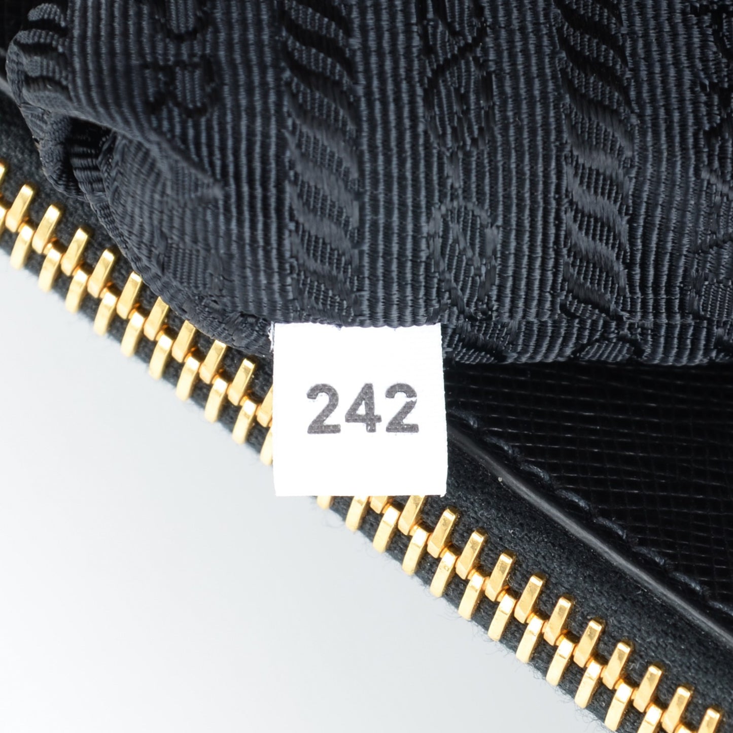 Saffiano Small Galleria Double Zip Tote Black