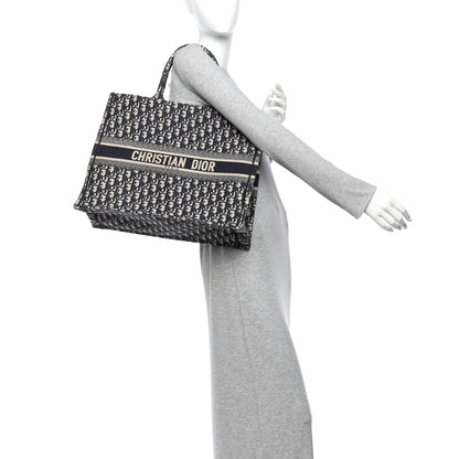 Christian Dior Oblique Large Book Tote Blue Multicolor 2 of 10