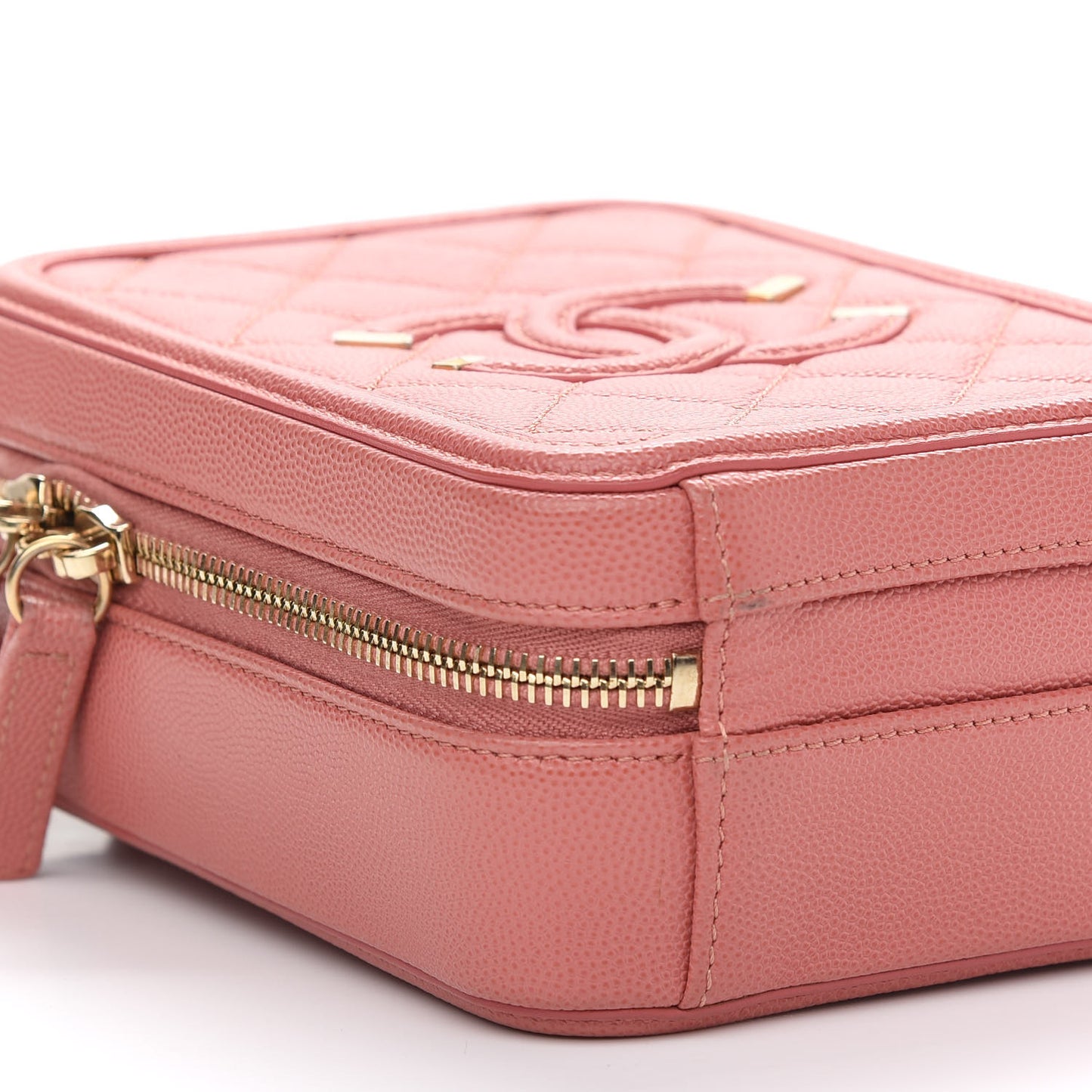 Caviar Quilted CC North South Filigree Vanity Case Pink