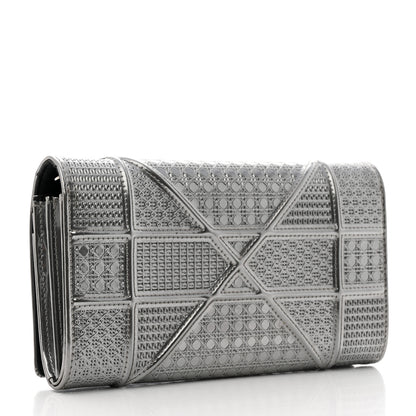 Christian Dior Metallic Patent Micro-Cannage Diorama Croisiere Chain Wallet Silver 3 of 7