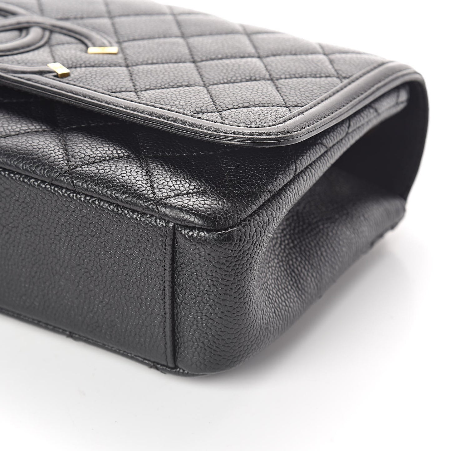 Caviar Quilted Medium CC Filigree Flap Black