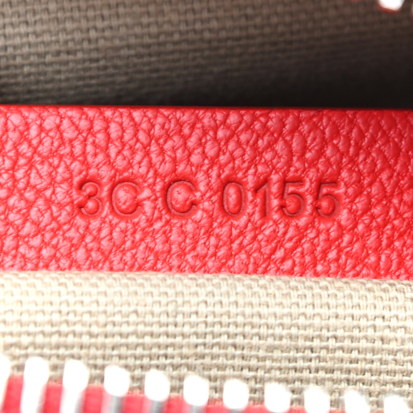 Sugar Goatskin Small Antigona Beauty Wristlet Red
