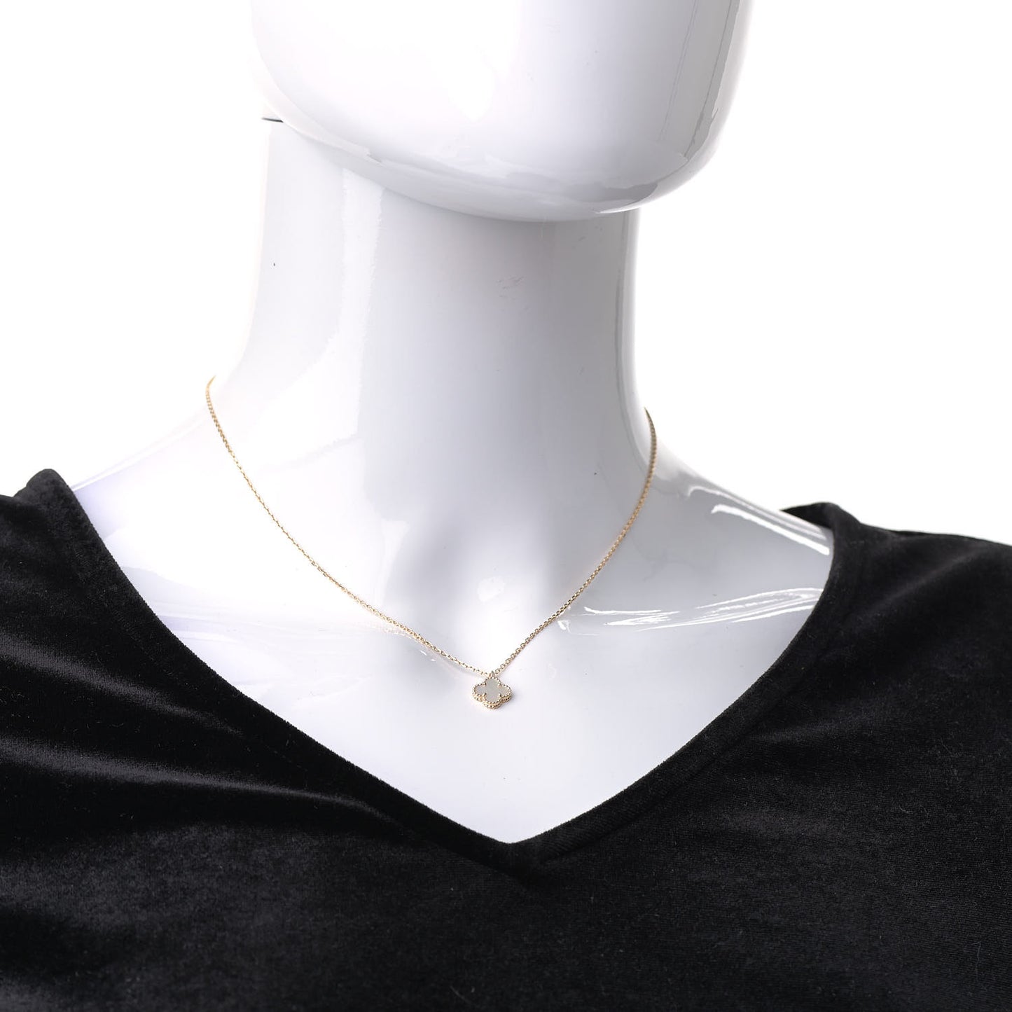 18K Yellow Gold Mother of Pearl Sweet Alhambra Pendant Necklace