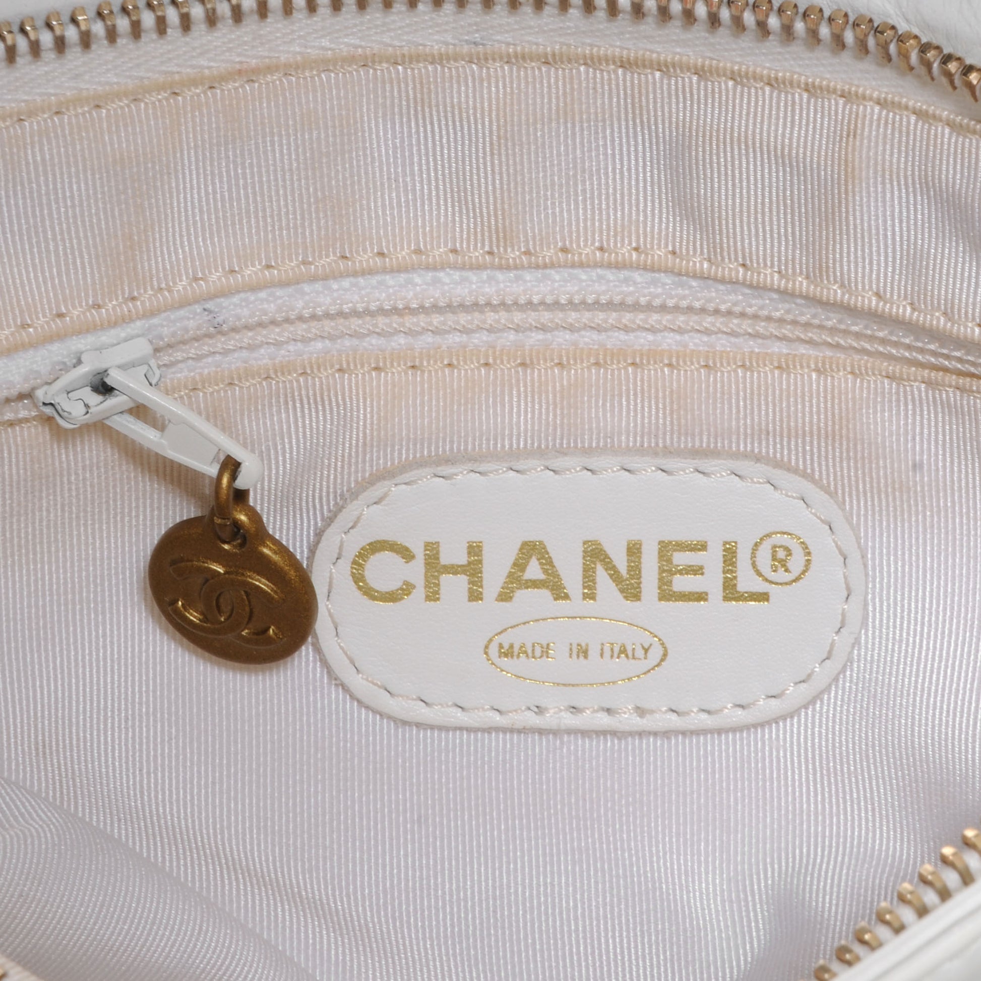 Chanel Lambskin CC Handle Tote White 7 of 9