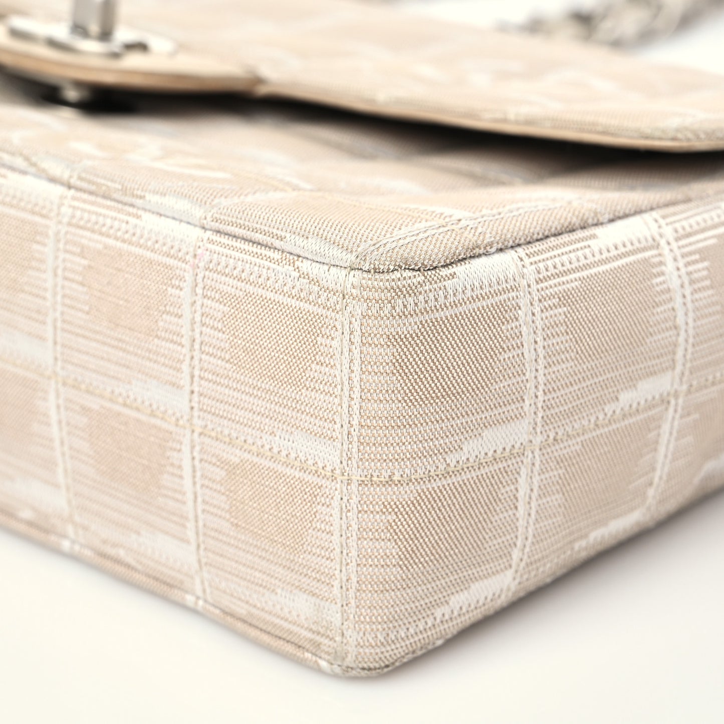 Nylon Medium Travel Flap Light Beige