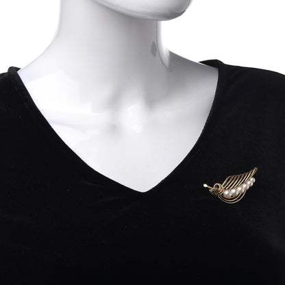 Mikimoto 14K Yellow Gold Akoya Pearl Leaf Brooch 2 of 4