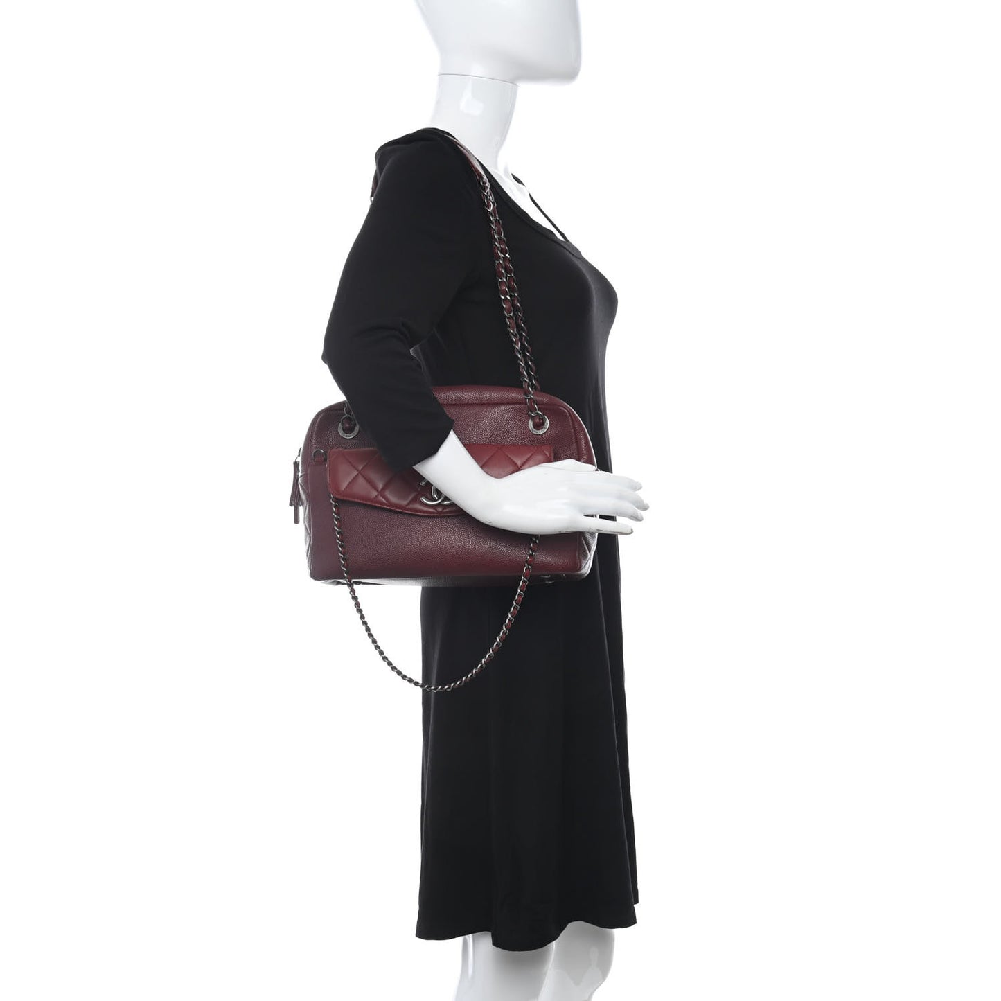 Caviar Lambskin Quilted Coco Break Camera Case Red