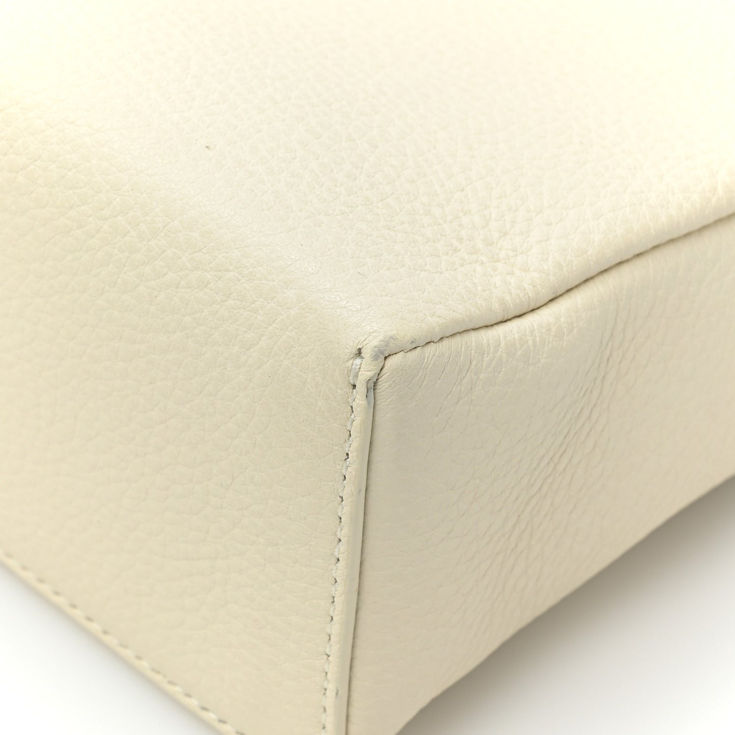 Grained Calfskin L19 Extra Pocket Pouch Whisper White