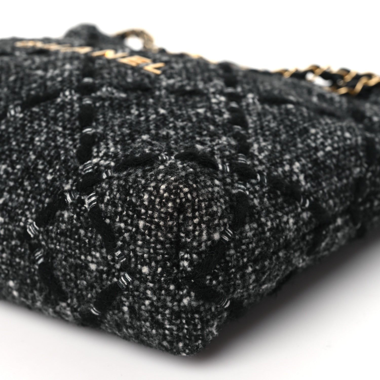 Chanel Tweed Quilted Chanel 22 Black Ecru 10 of 10