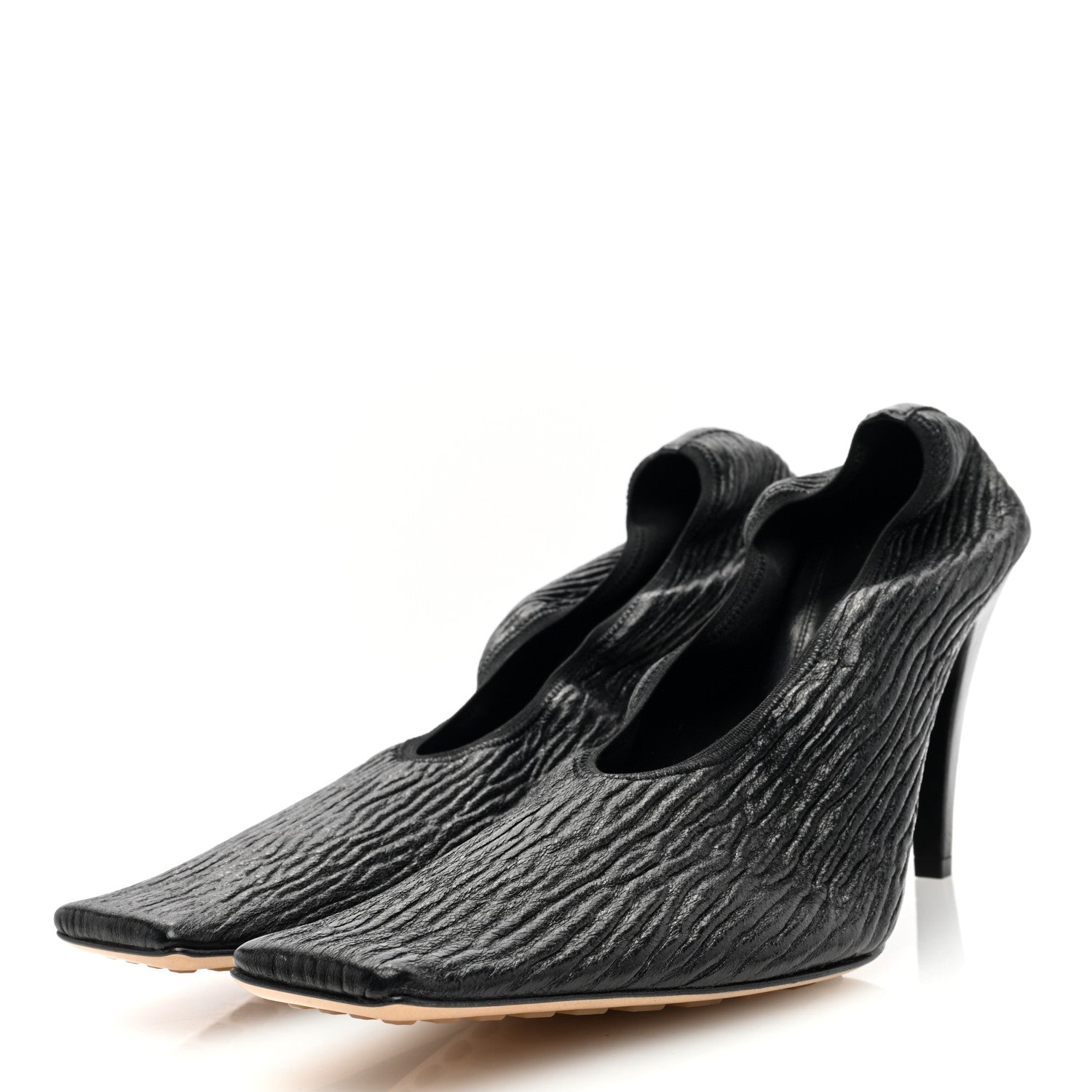 Bottega Veneta Crunch Calfskin Sharpei Pumps 41 Black 2 of 8