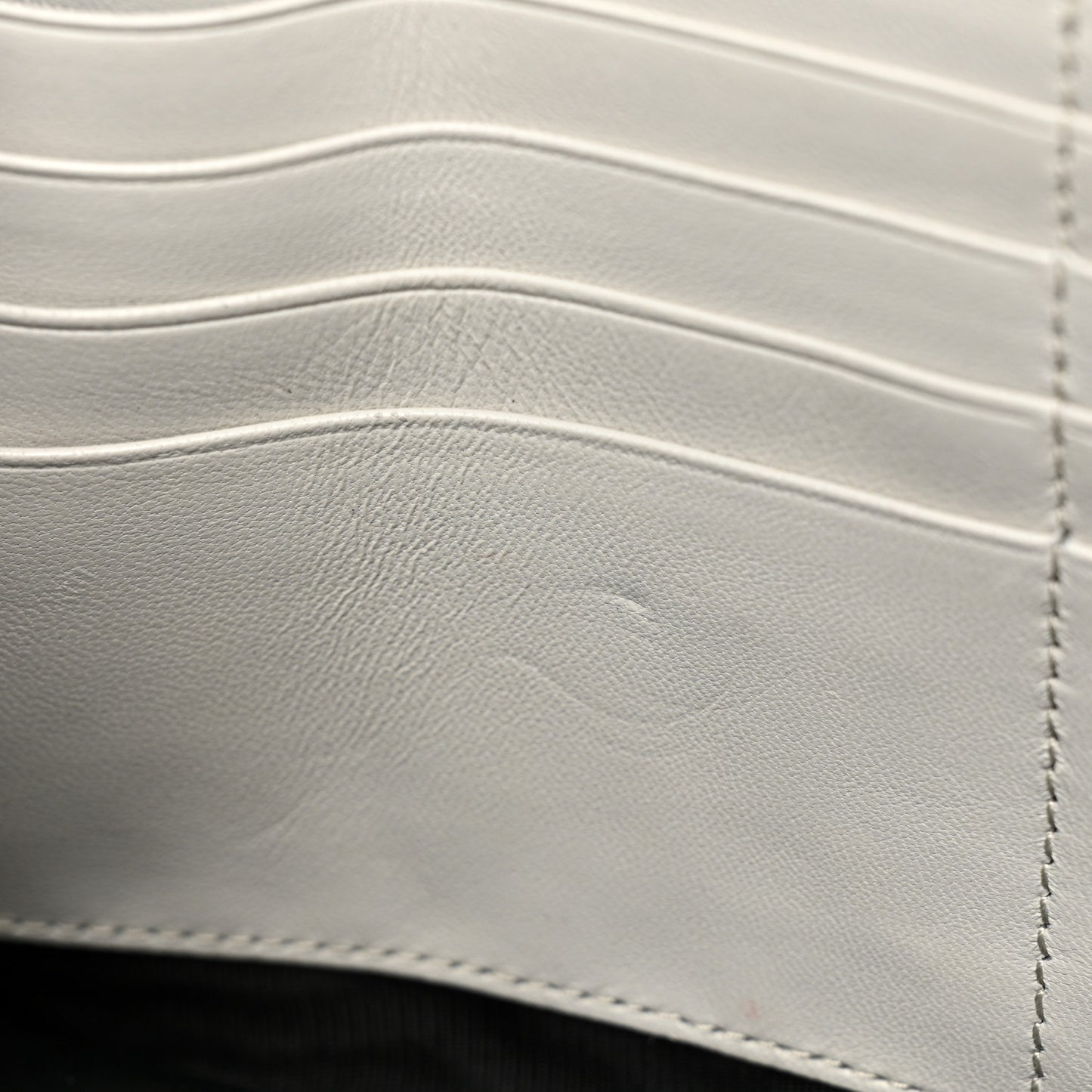 Calfskin Crocodile Embossed Monogram Chain Wallet Blanc Vintage