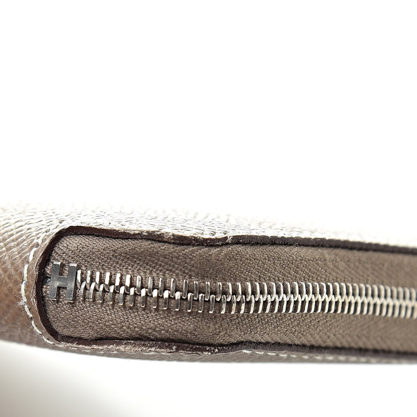 Epsom Silk'in Wallet Etoupe