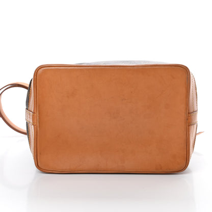 Louis Vuitton Monogram Noe 15 of 17