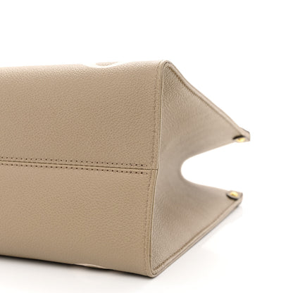 Louis Vuitton Empreinte Monogram Giant Onthego MM Tourterelle Creme 9 of 9