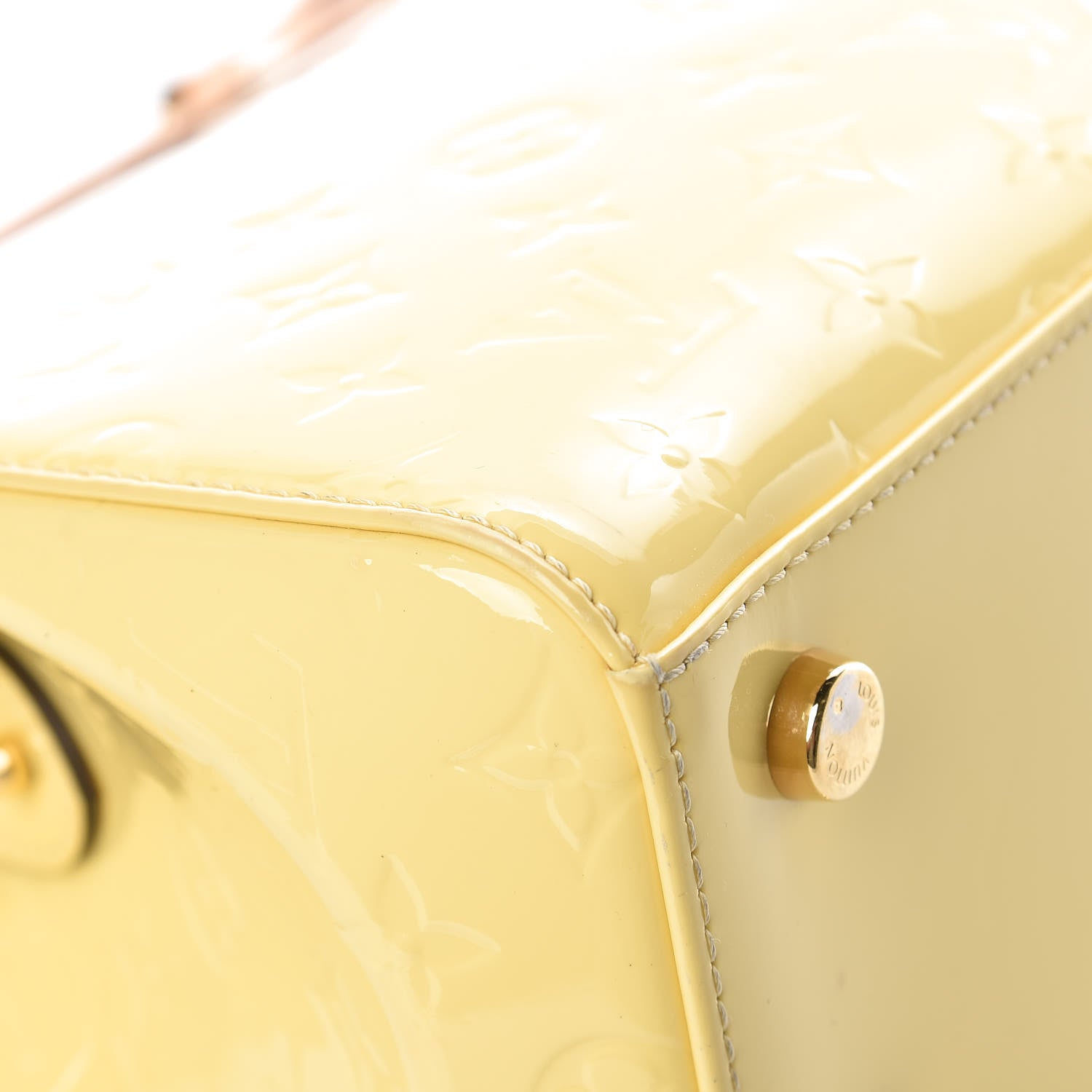 Louis Vuitton Vernis Brea MM Citrine 17 of 18