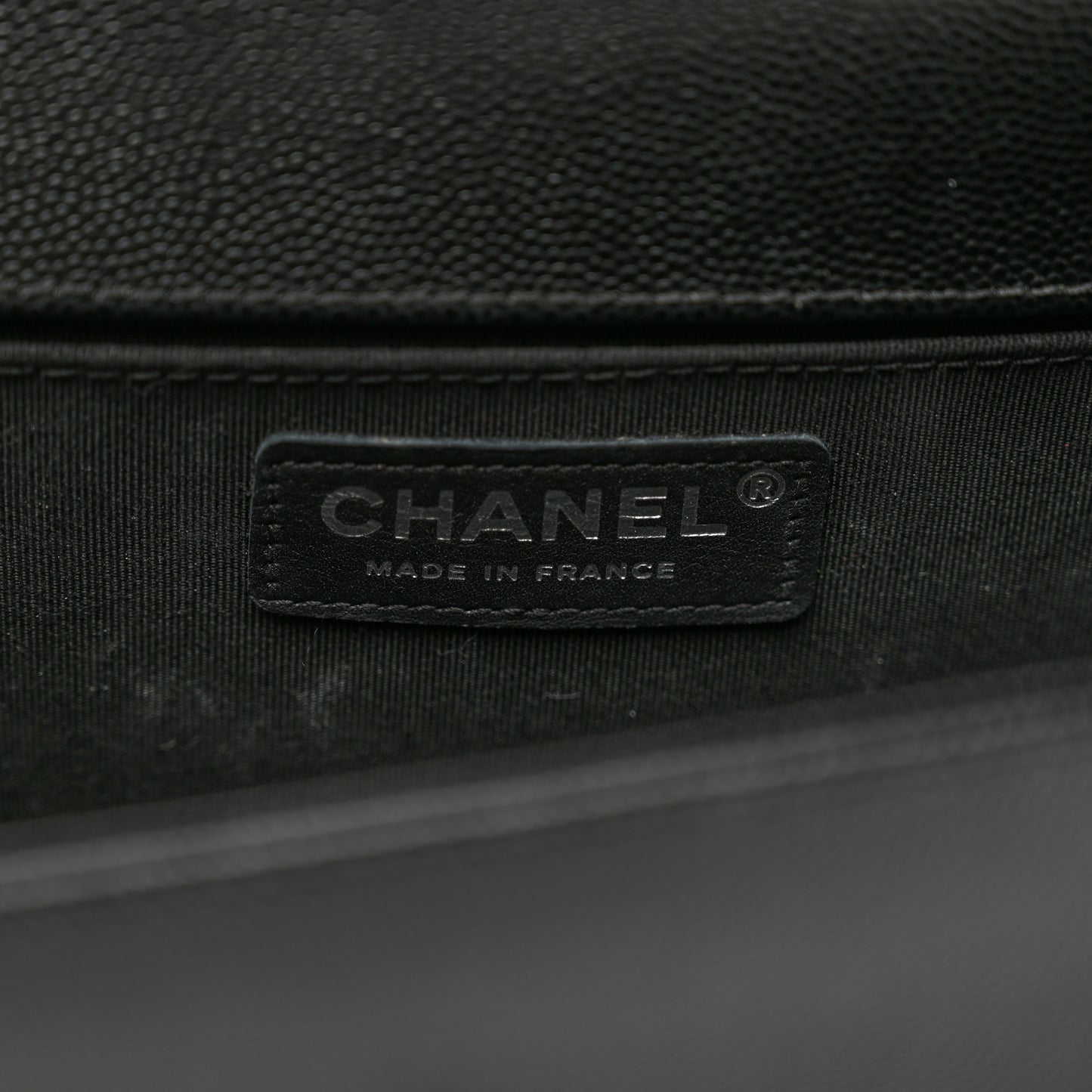 Caviar Quilted Medium Boy Flap Black
