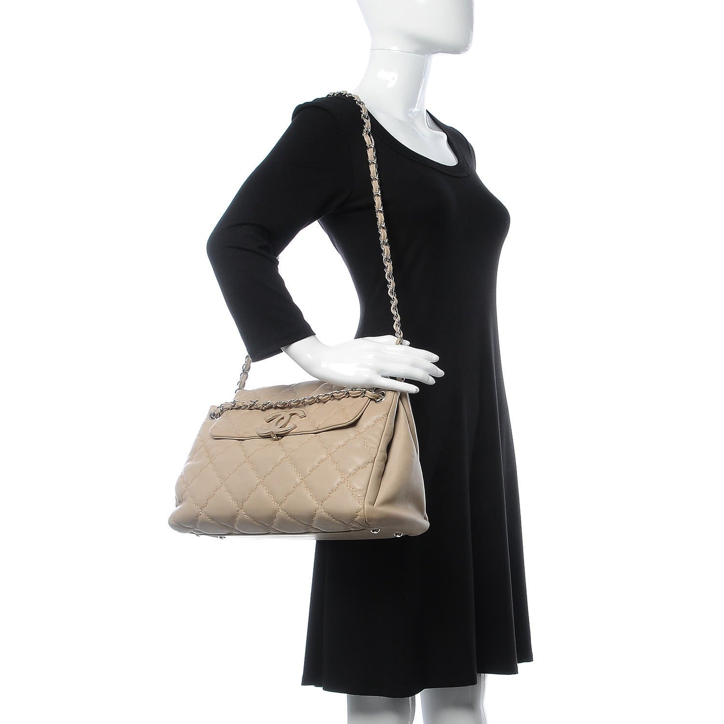 Calfskin Double Stitch Large Hamptons Flap Bag Beige