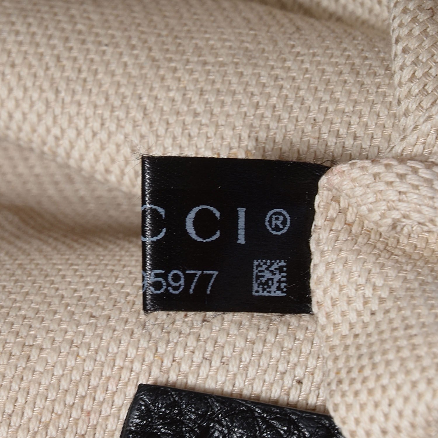 Gucci Pebbled Calfskin Small Soho Disco Bag Black 9 of 9
