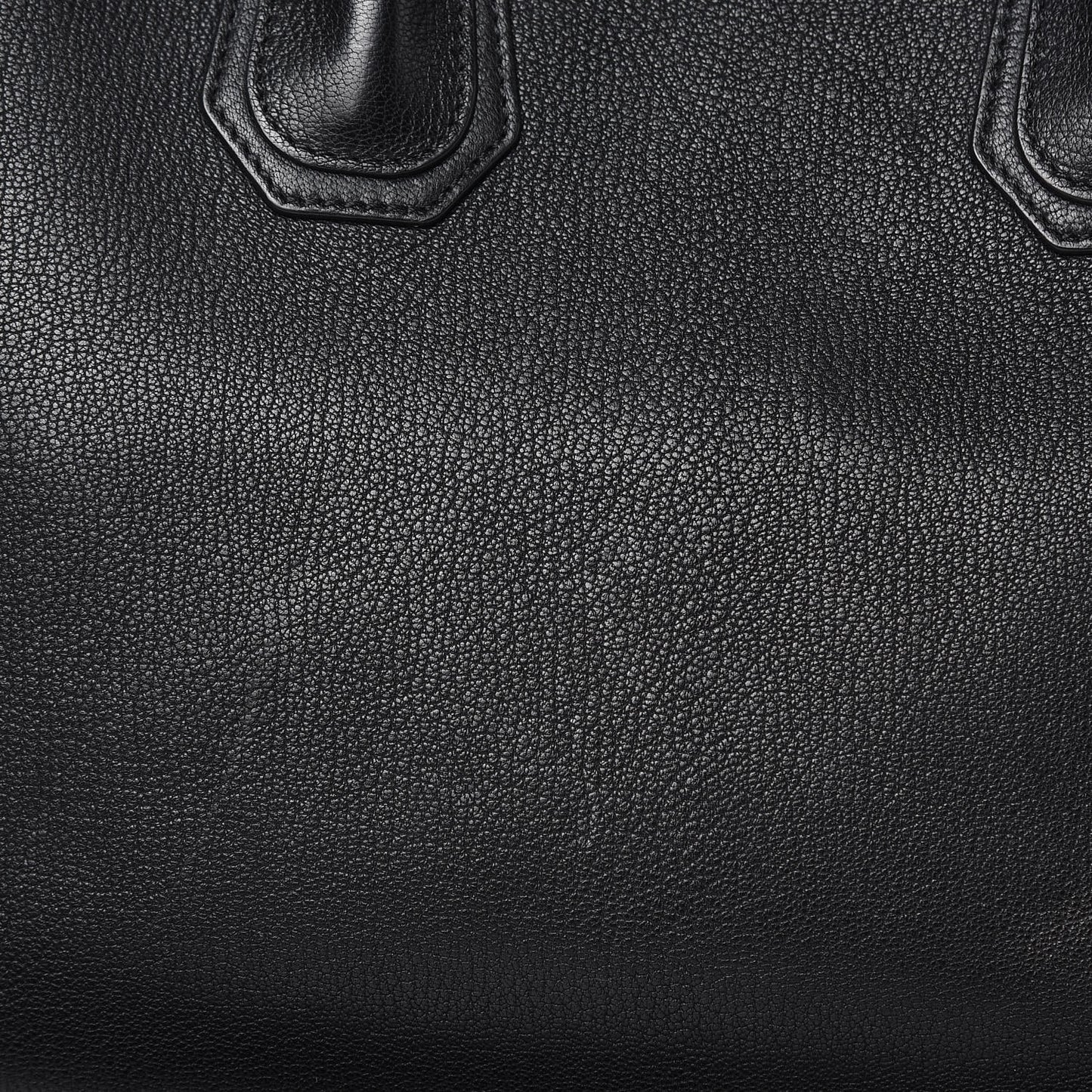 Sugar Goatskin Medium Antigona Black