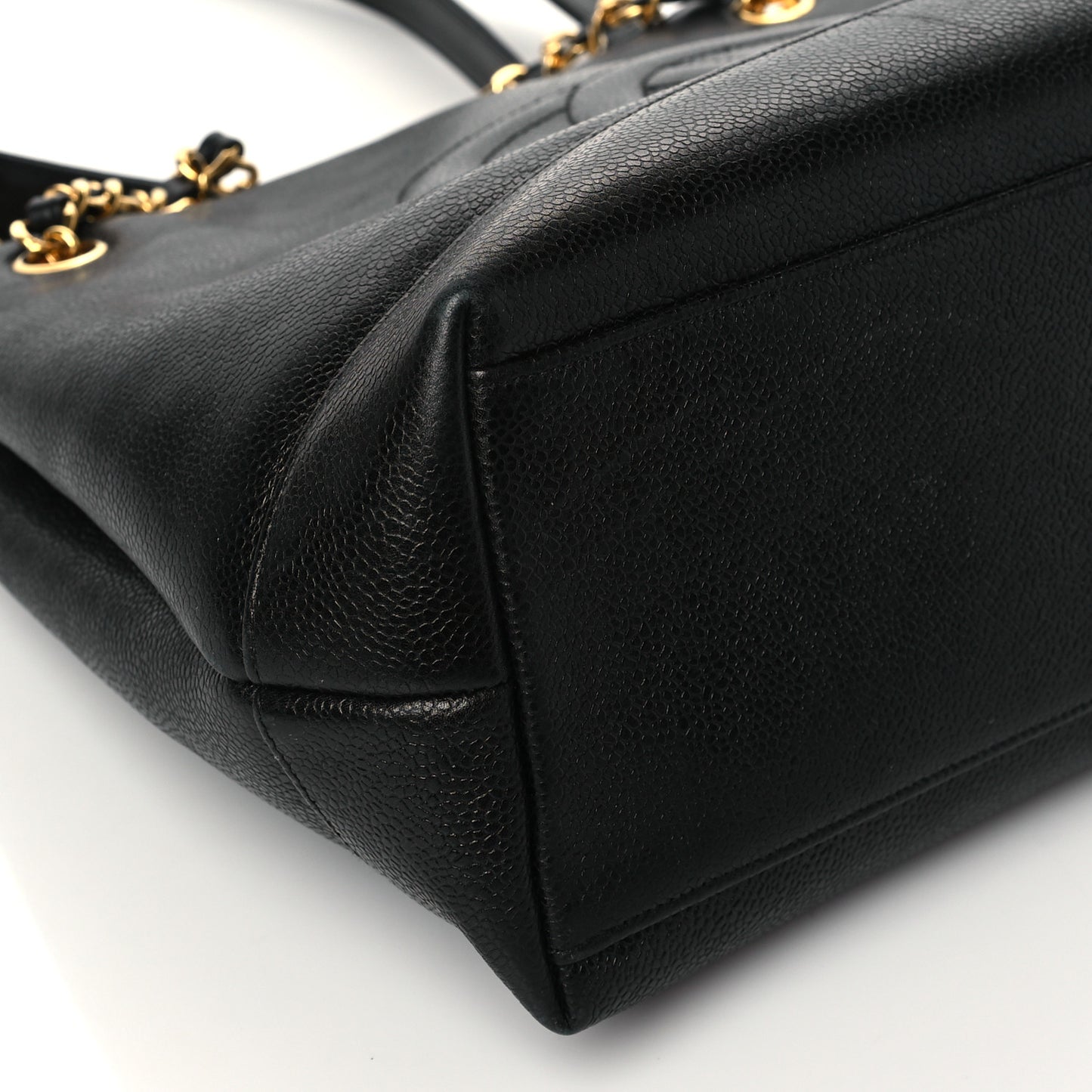 Caviar CC Shoulder Bag Black