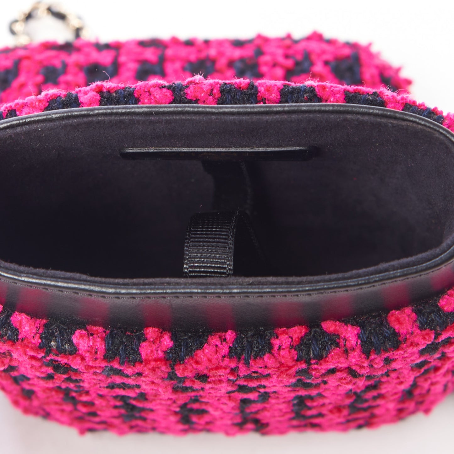 Tweed Chain Around Phone Holder Pink