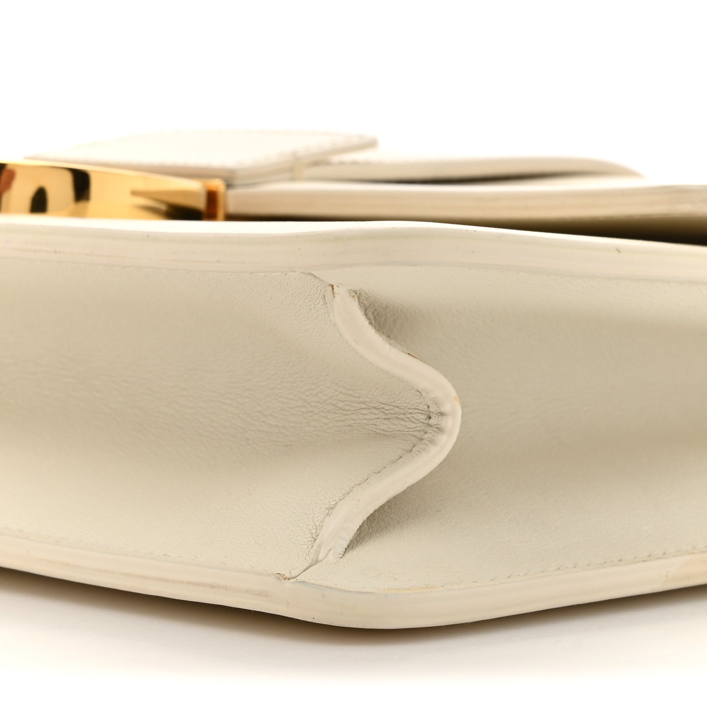 Box Calfskin 30 Montaigne Flap Bag Ivory
