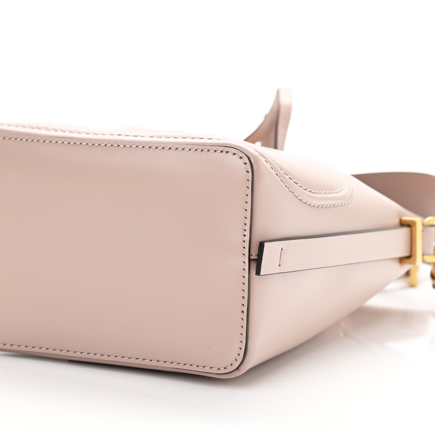 Calfskin Vlogo Walk Bucket Bag Poudre
