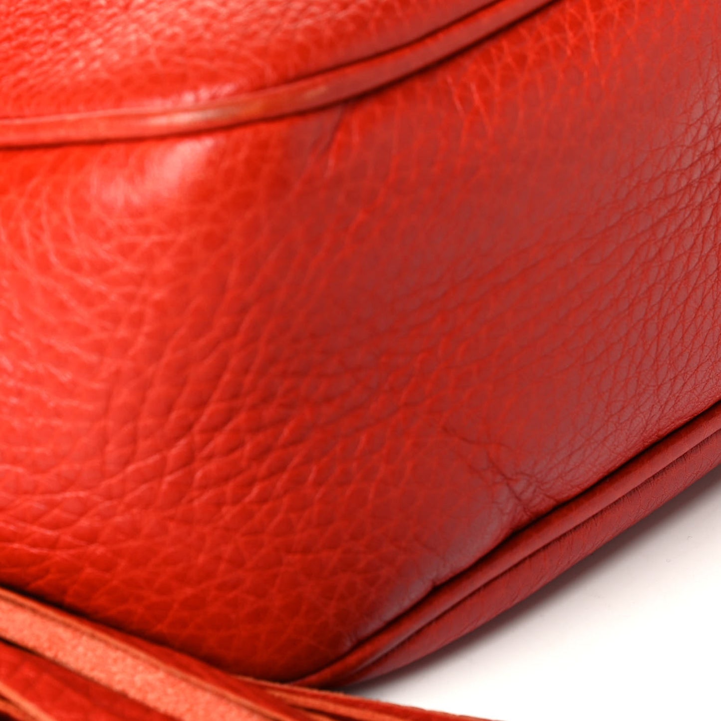 Pebbled Calfskin Small Soho Disco Bag Vibrant Red