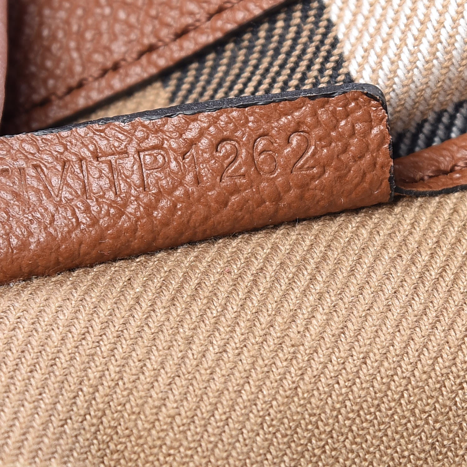 Burberry Soft Grain Calfskin Medium Dashwood Buckle Tote Bright Toffee 8 of 10