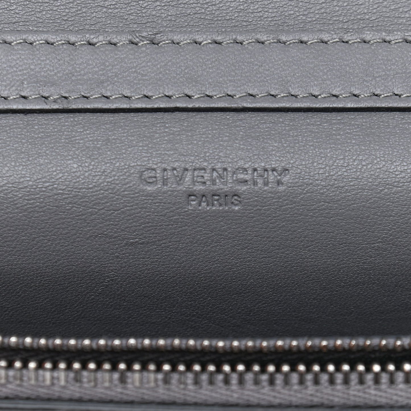 Sugar Goatskin Pandora Chain Wallet Grey