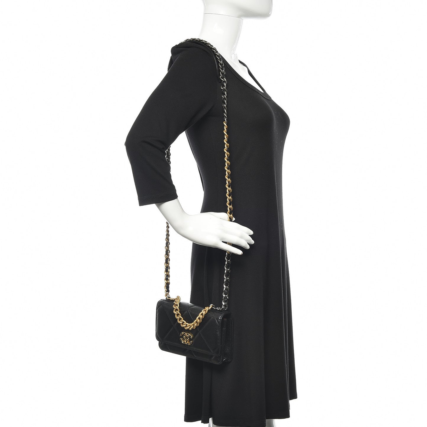 Goatskin Quilted 19 Wallet On Chain WOC Black