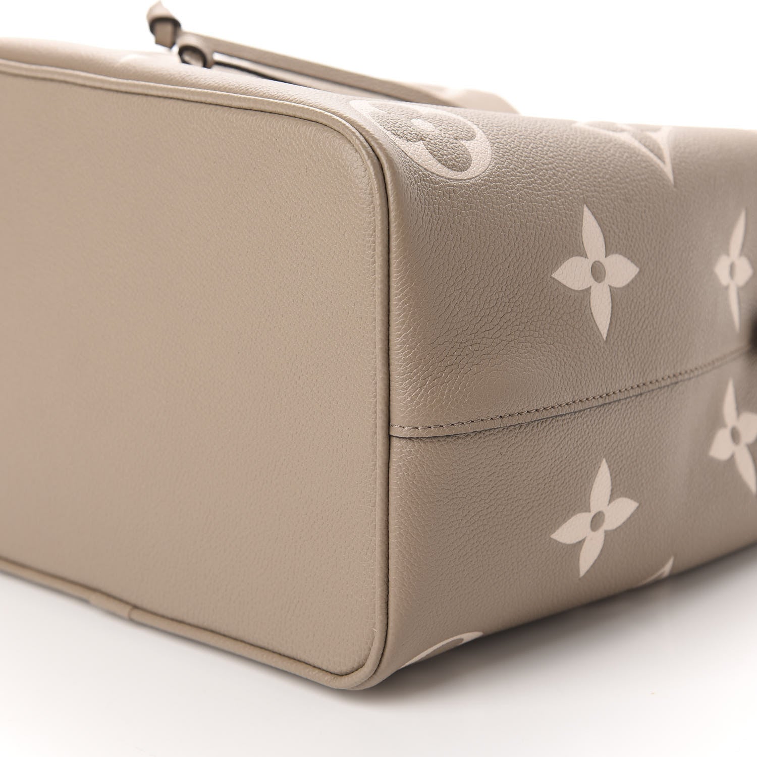 Louis Vuitton Empreinte Monogram Giant Neonoe MM Tourterelle Creme 8 of 11