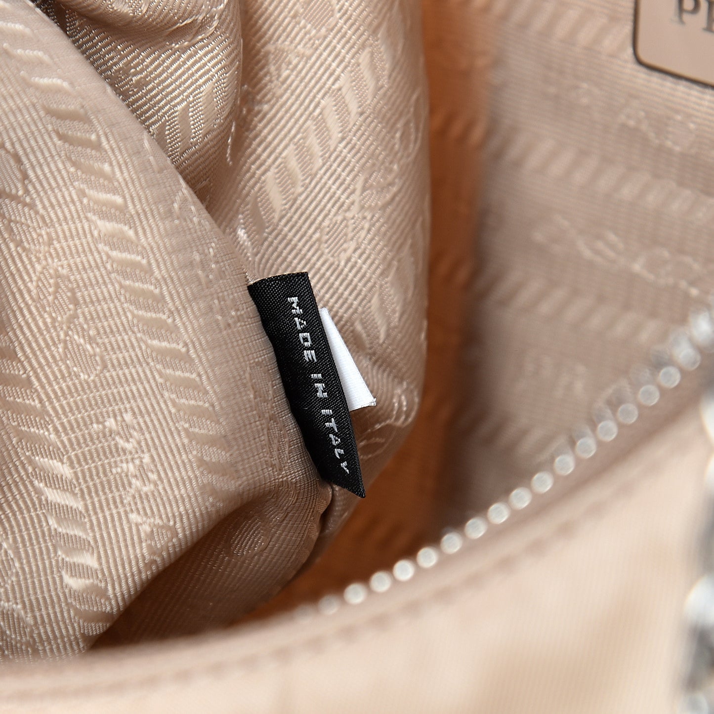 Nylon Re-Edition 2005 Shoulder Bag Cammeo