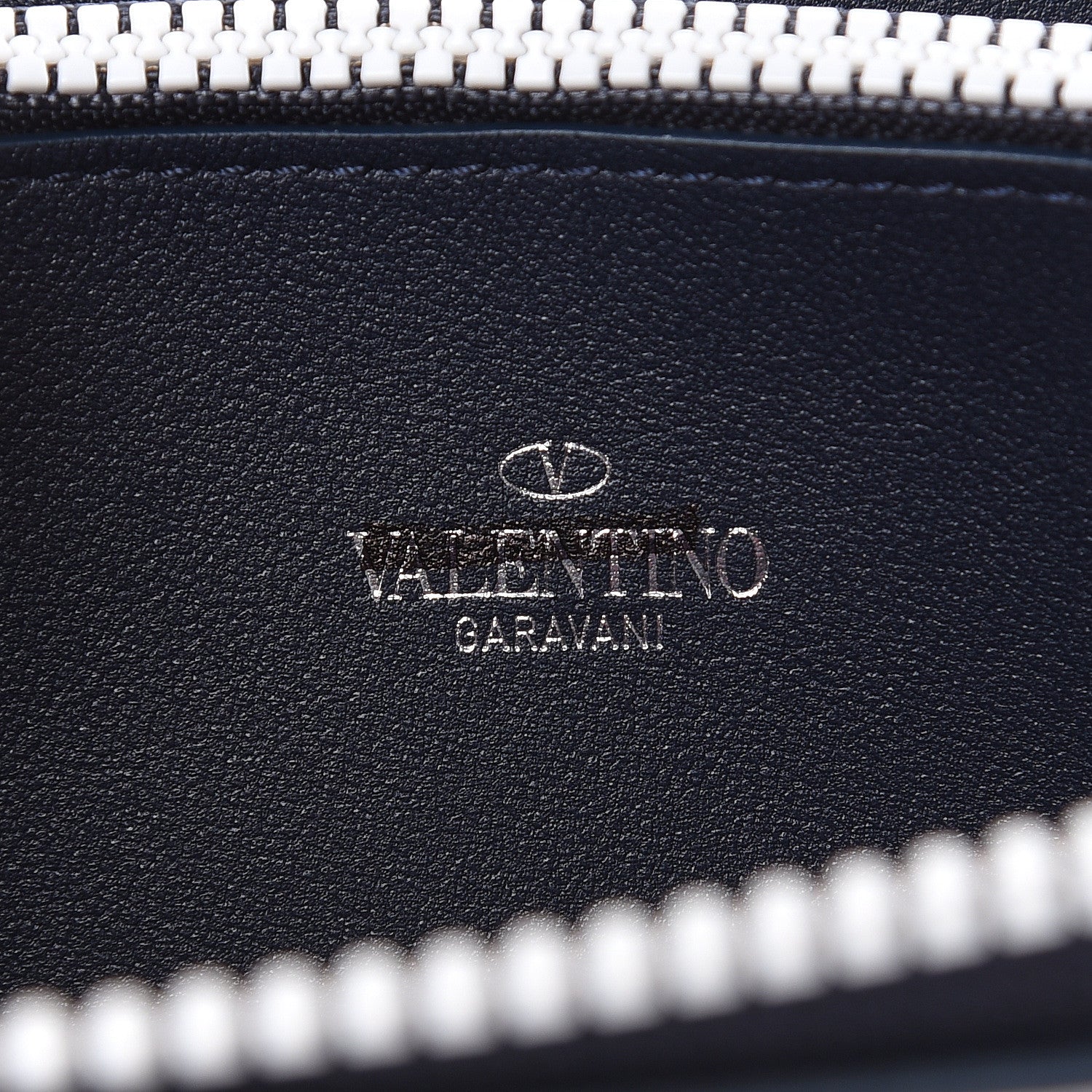Valentino Garavani Vitello Colorblock Free Rockstud Zip Around Wallet Marine White 6 of 8