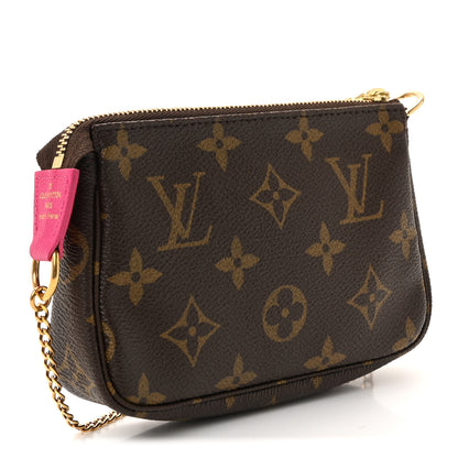 Louis Vuitton Monogram 2018 Christmas Animation Mini Bears Pochette Accessories 3 of 6