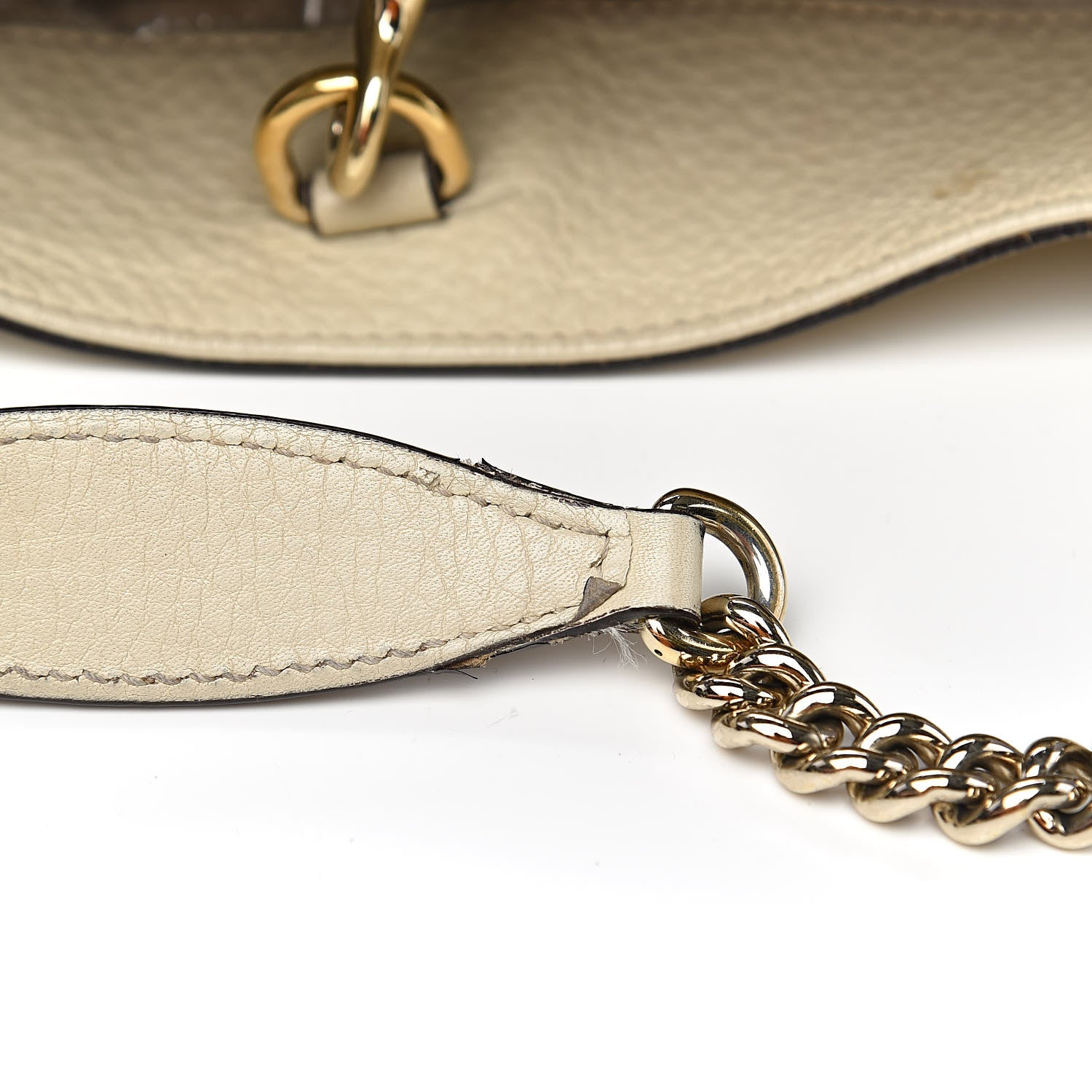 Gucci Pebbled Calfskin Medium Soho Chain Shoulder Bag Off White 11 of 18