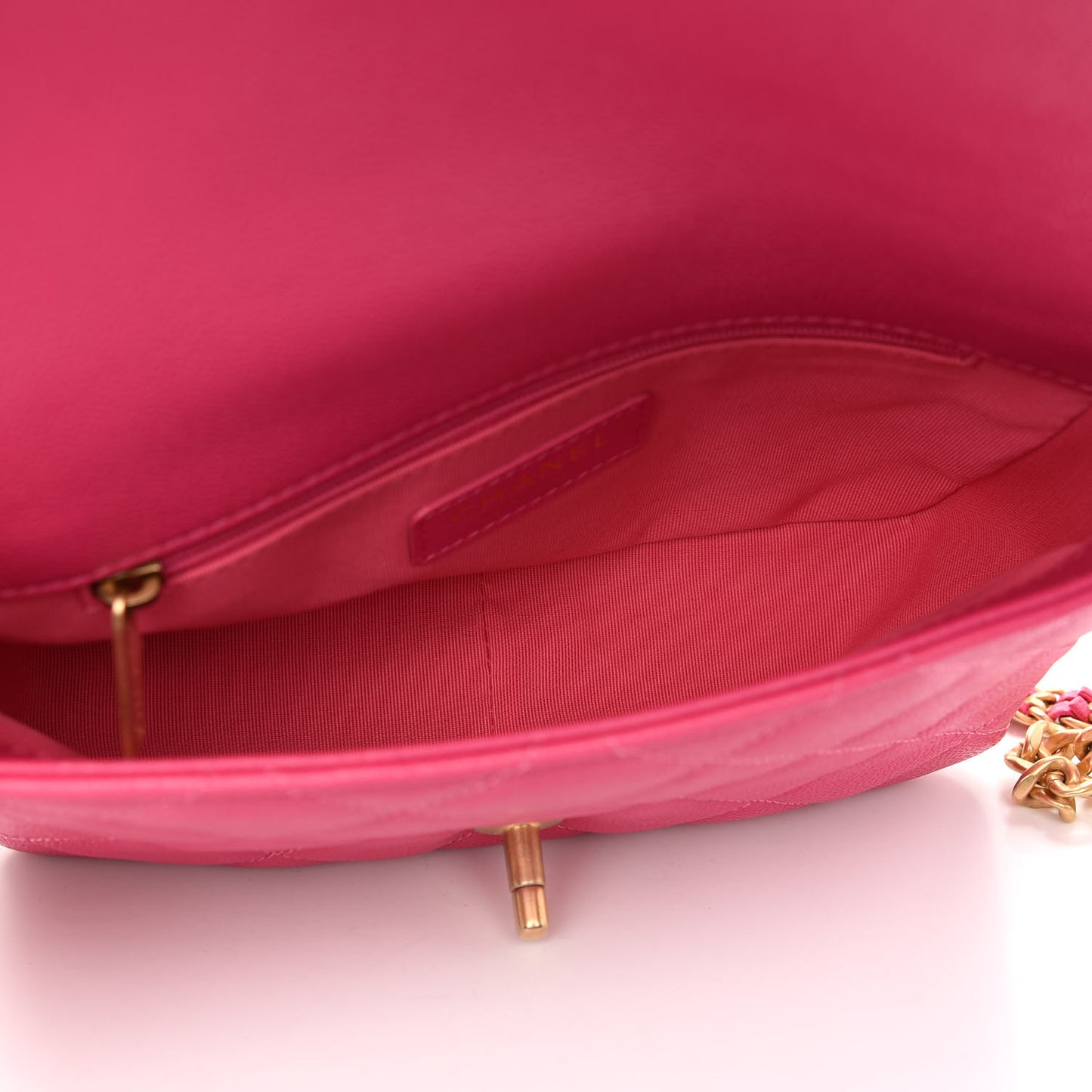 Shiny Caviar Quilted Small Chain Melody Flap Dark Pink