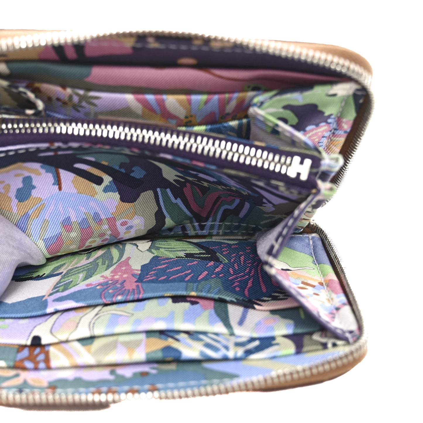 Epsom Silk'in Compact Wallet Gold