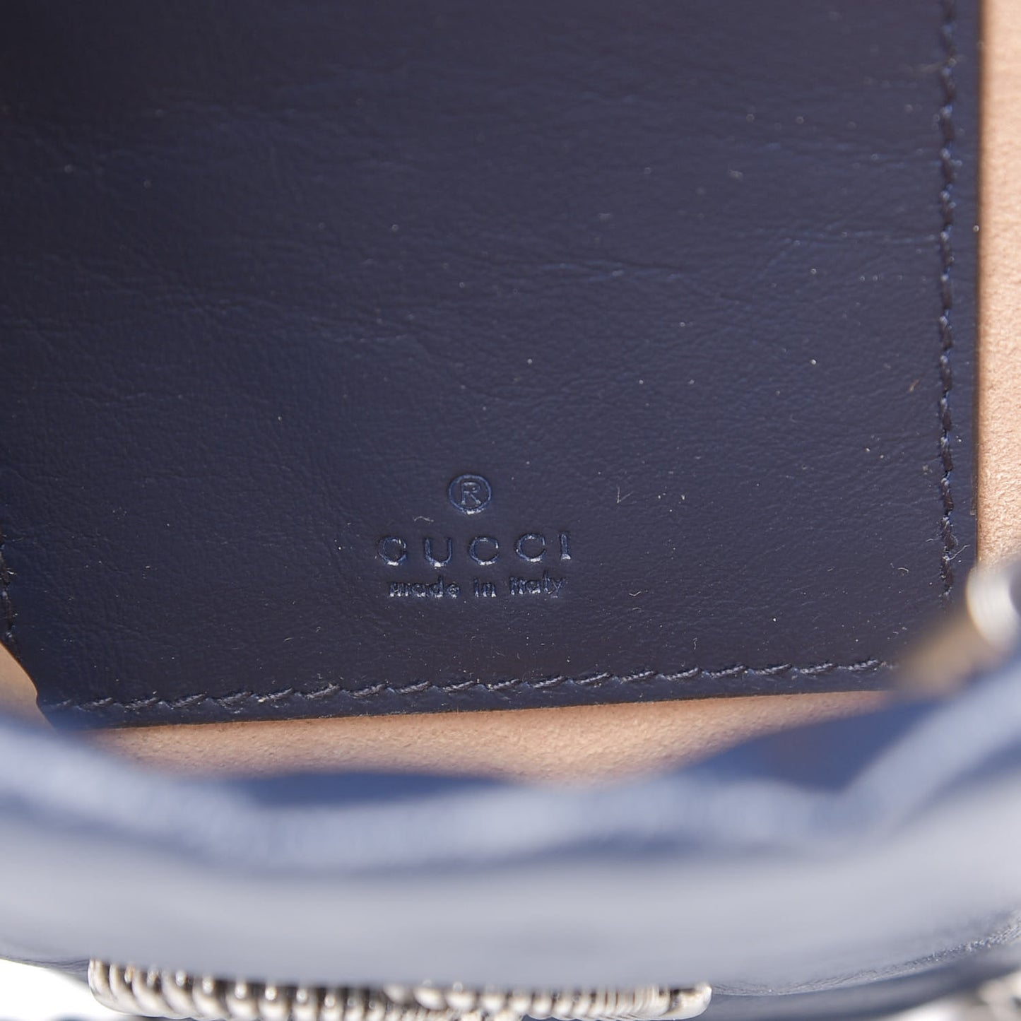 Vintage Effect Calfskin Matelasse Diagonal Mini Torchon GG Marmont 2.0 Bucket Bag Blue Agata Mystic White