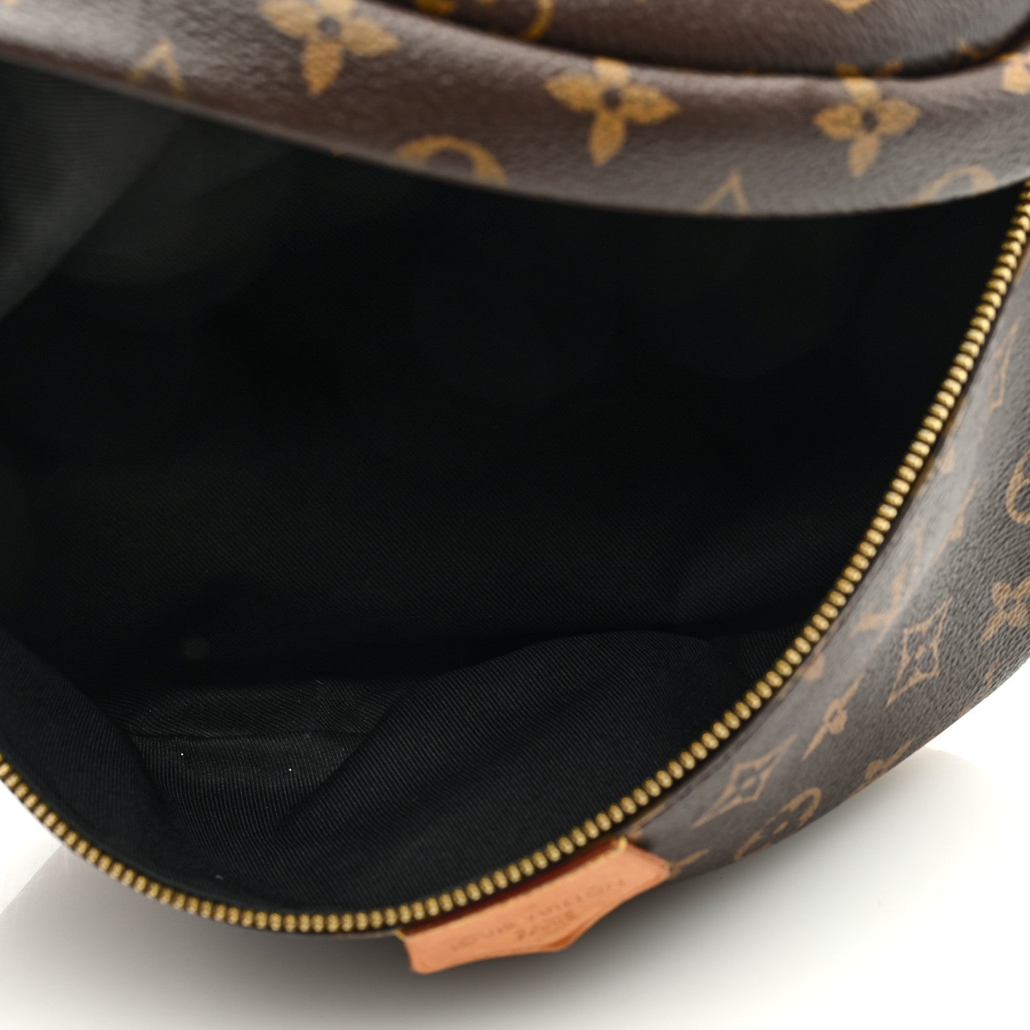 Louis Vuitton Monogram Bumbag 6 of 9