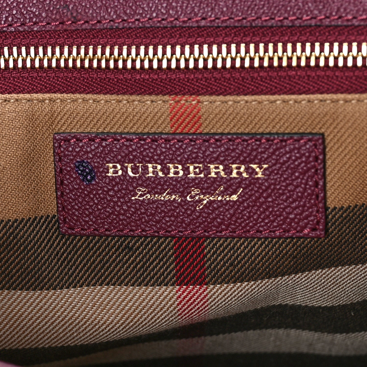 Burberry Soft Grain Medium Buckle Tote Dark Plum 6 of 8