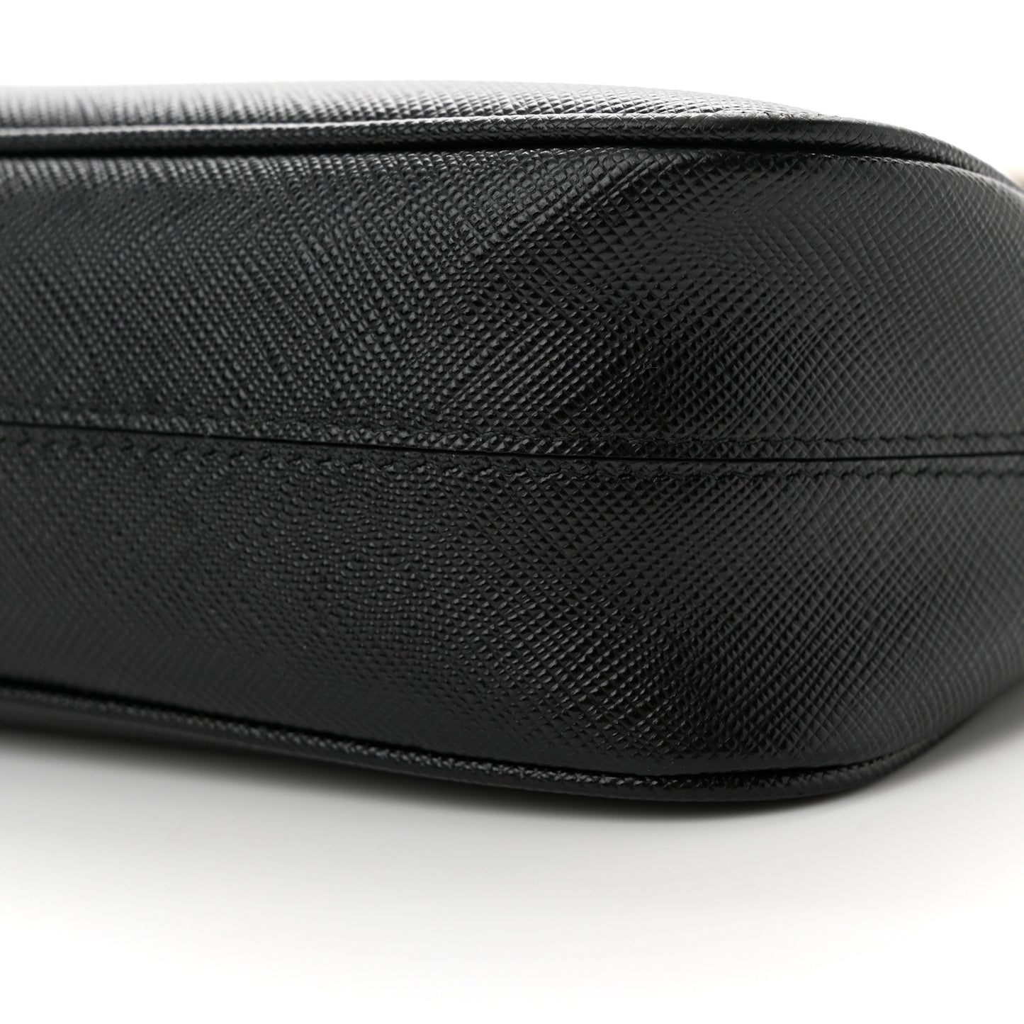 Saffiano Lux Re-Edition 2005 Shoulder Bag Black