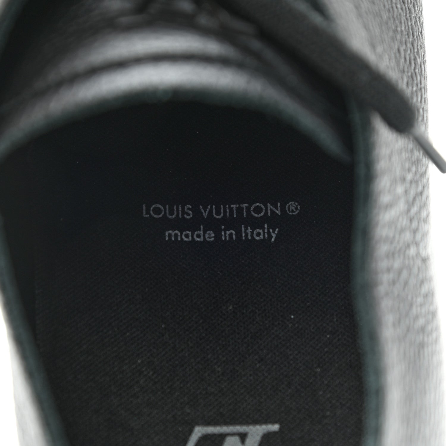 Louis Vuitton Mens Calfskin Resort Sneakers 11 Black 7 of 10