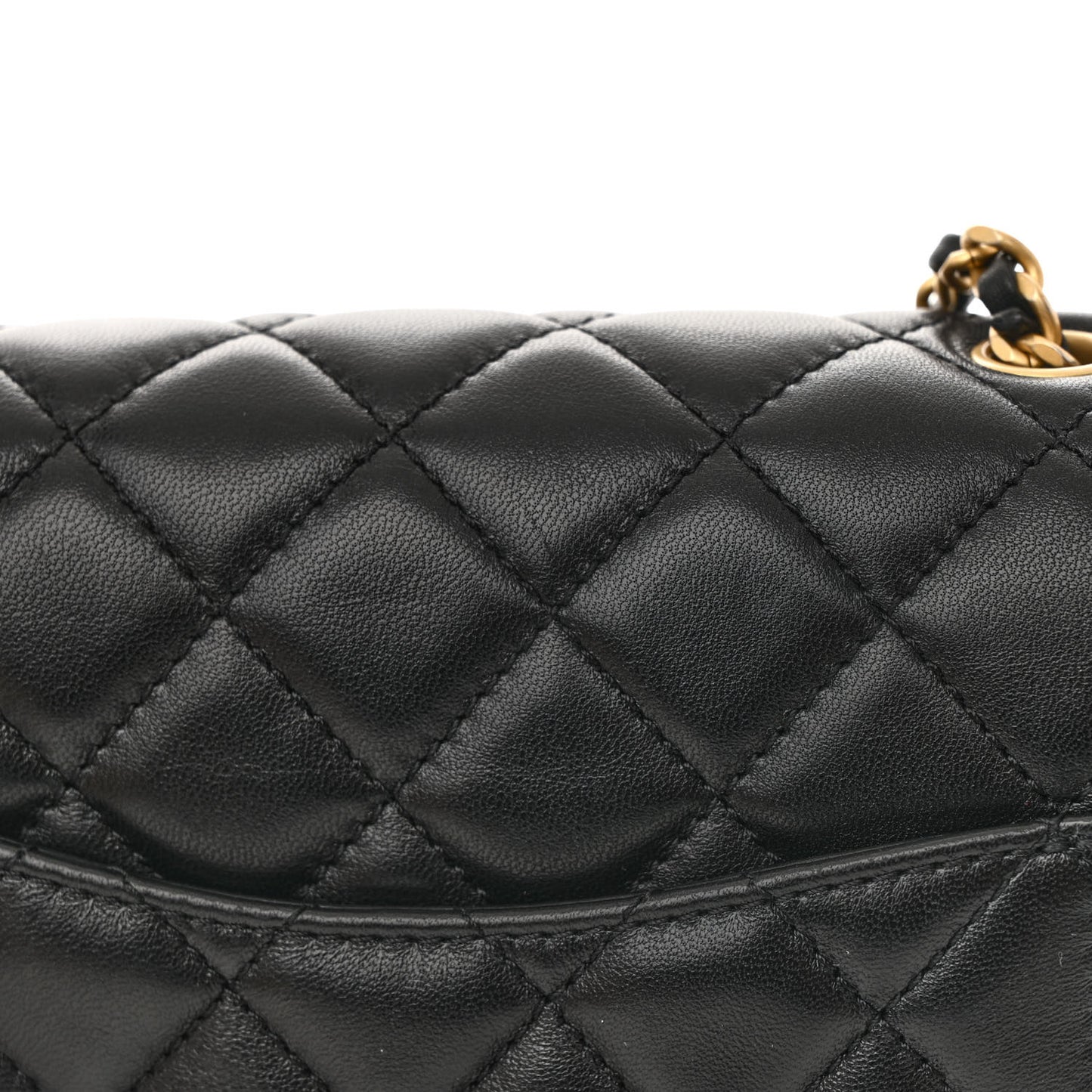 Lambskin Quilted Mini Pearl Crush Flap Black