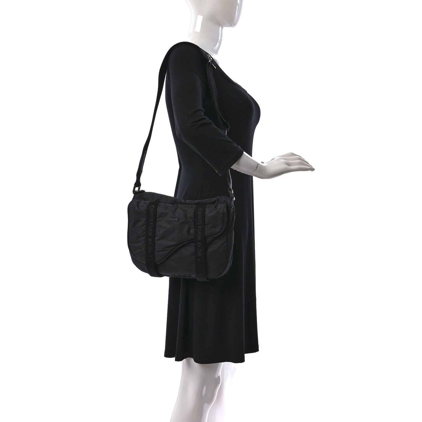 HOMME Nylon Saddle Messenger Bag Black