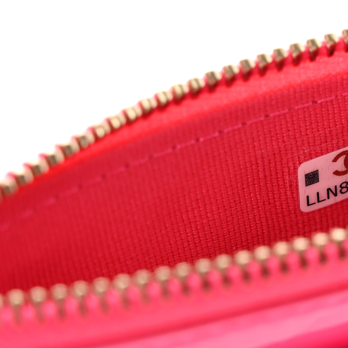 Patent Chevron Quilted Boy Zip Card Holder Neon Pink