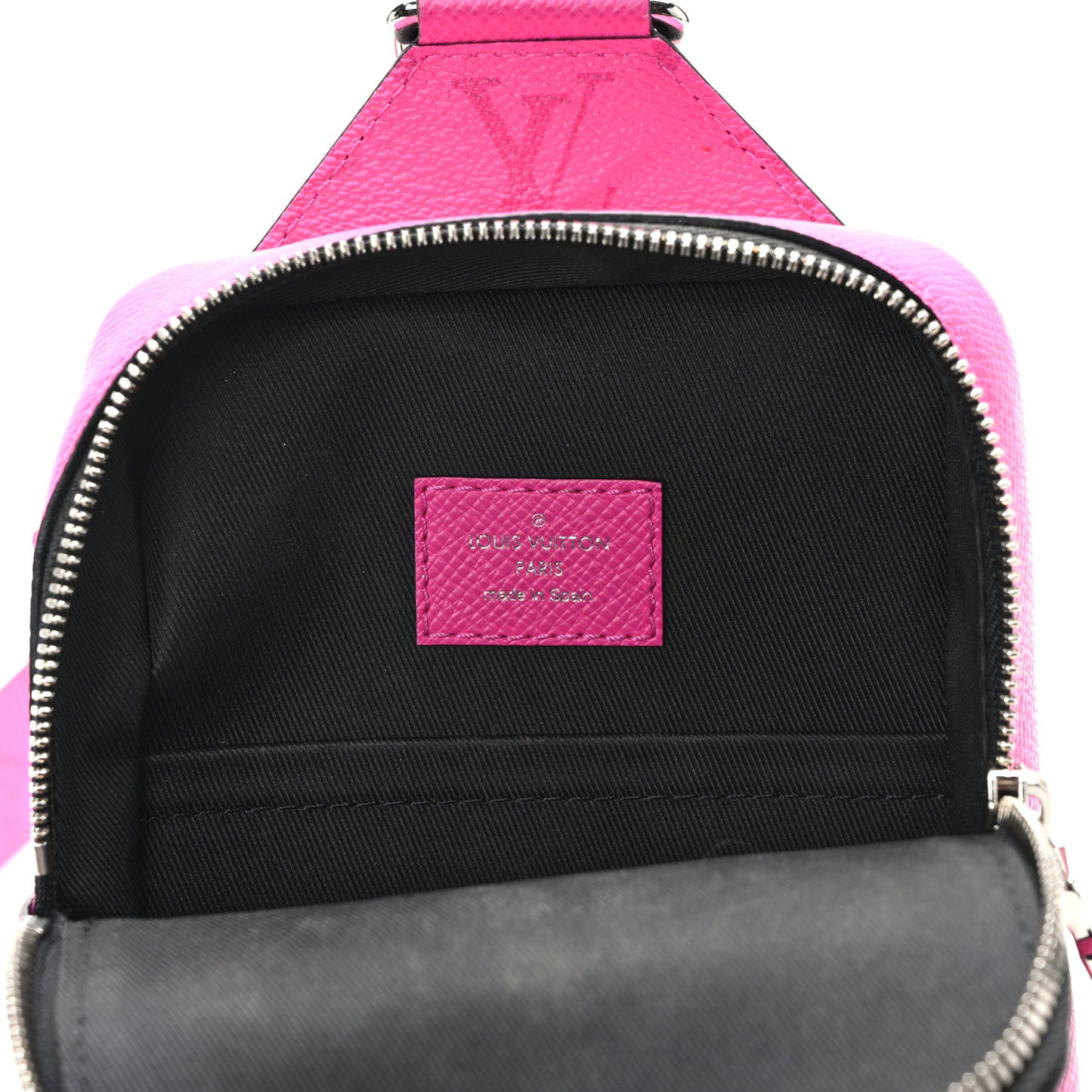 Taigarama Outdoor Slingbag Fuchsia
