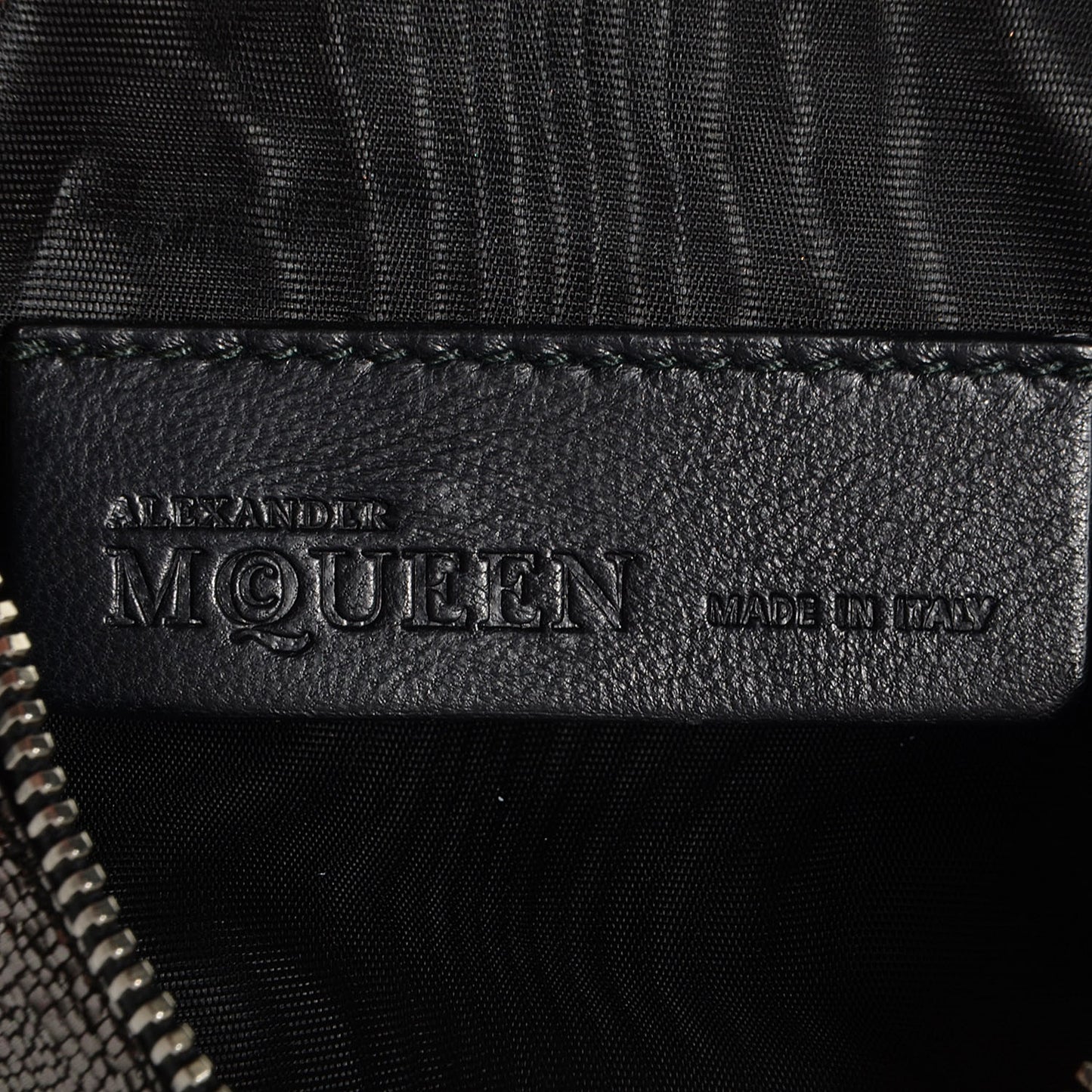 Textured Leather De Manta Cosmetic Case Silver