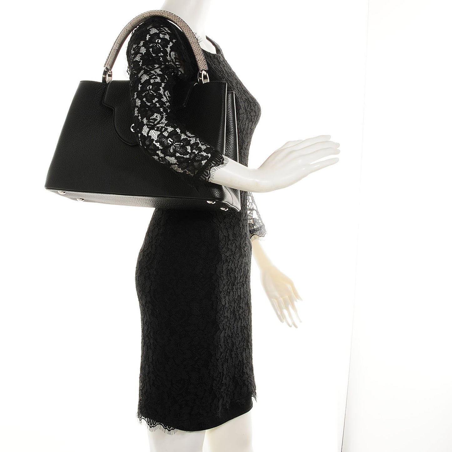 Taurillon Ayers Capucines MM Black