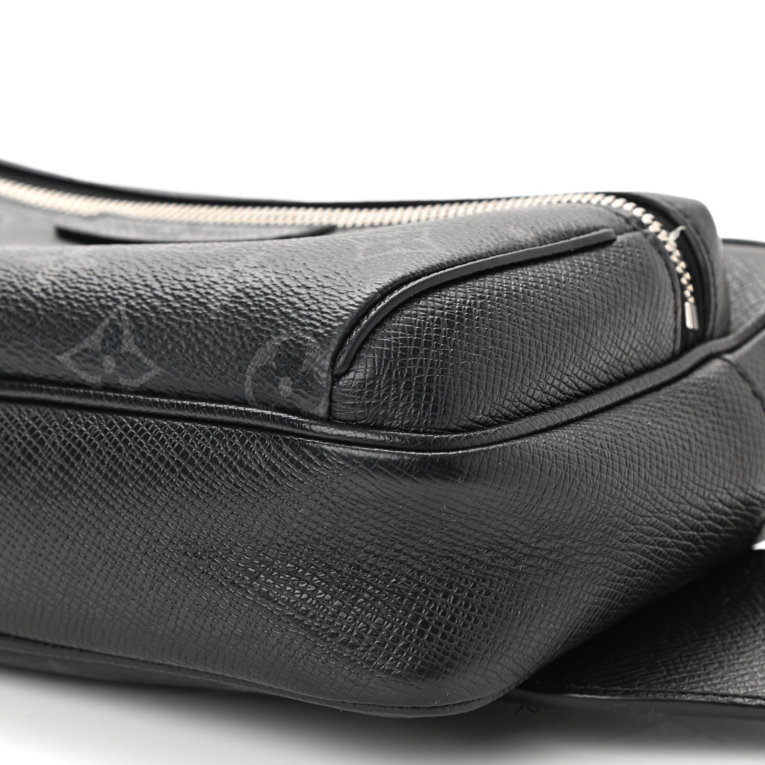 Louis Vuitton Taiga Monogram Eclipse Outdoor Bum Bag Black 10 of 10
